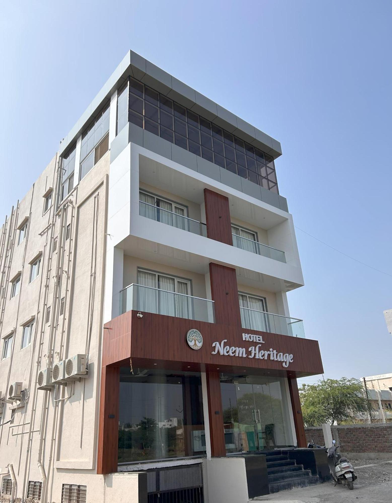 Hotel Neem Heritage 쉬르디 외부 사진